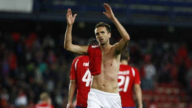 Tomáš Sivok si proti Peru nezahraje. Tomáš Sivok si proti Peru nezahraje.