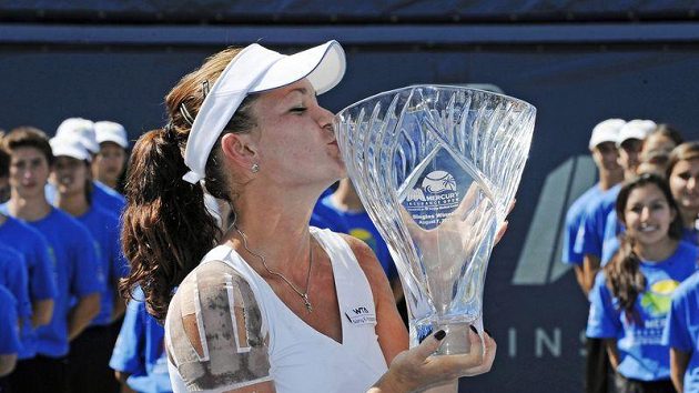 Agnieszka Radwaňská pokračuje ve sbírání trofejí. Agnieszka Radwaňská pokračuje ve sbírání trofejí.