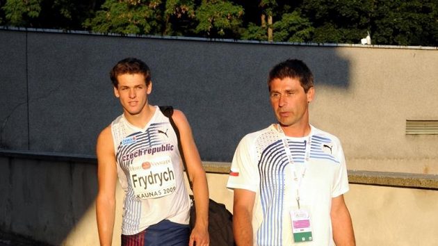 Petr Frydrych s trenérem Janem Železným. Petr Frydrych s trenérem Janem Železným.