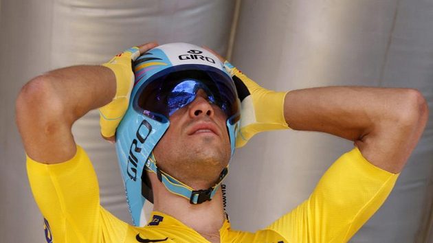 Alberto Contador přišel o vítězství v Tour Alberto Contador přišel o vítězství v Tour