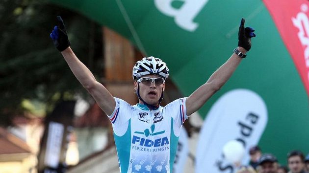Zdeněk Štybar při vítězství v závodě horských kol. Zdeněk Štybar při vítězství v závodě horských kol.