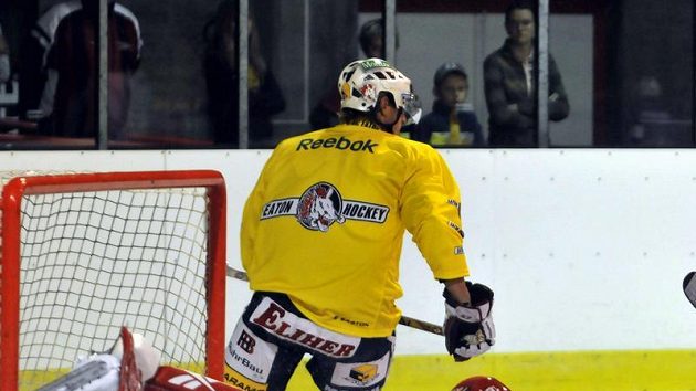 Brankář Dominik Hašek na tréninku HC Moeller Pardubice Brankář Dominik Hašek na tréninku HC Moeller Pardubice