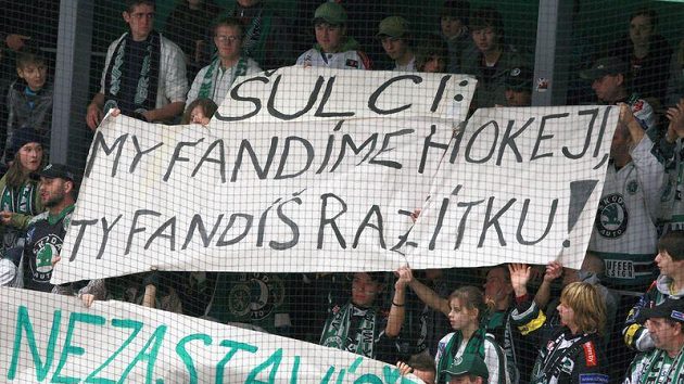 V Boleslavi se podivují nad novou hokejovou aférou. V Boleslavi se podivují nad novou hokejovou aférou.