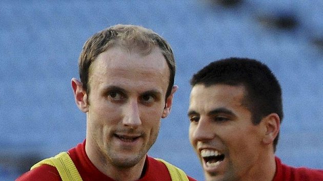 Roman Hubník (vlevo) a Milan Baroš na tréninku fotbalové reprezentace Roman Hubník (vlevo) a Milan Baroš na tréninku fotbalové reprezentace