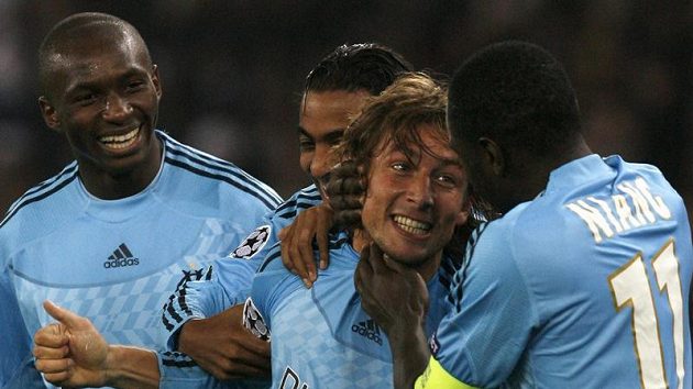 Radost fotbalistů Marseille. Radost fotbalistů Marseille.