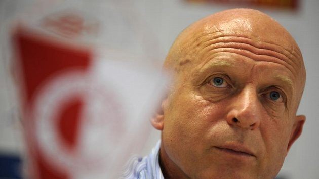 Trenér Slavie Karel Jarolím se vrátil na místo činu... Trenér Slavie Karel Jarolím se vrátil na místo činu...