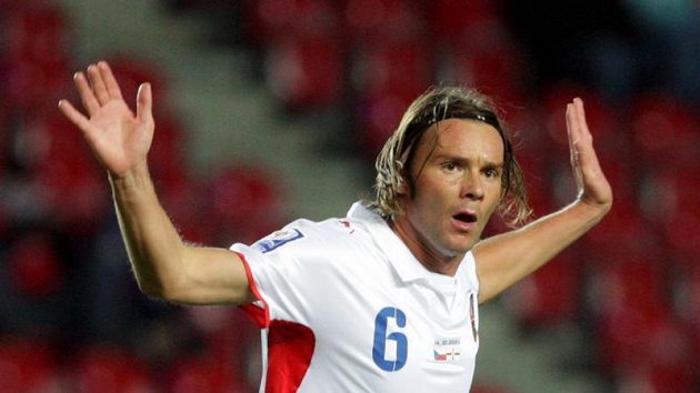 Marek Jankulovski může hrát fotbal i nadále. Marek Jankulovski může hrát fotbal i nadále.