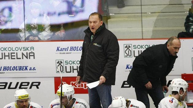 Trenér Karlových Varů Václav Baďouček Trenér Karlových Varů Václav Baďouček