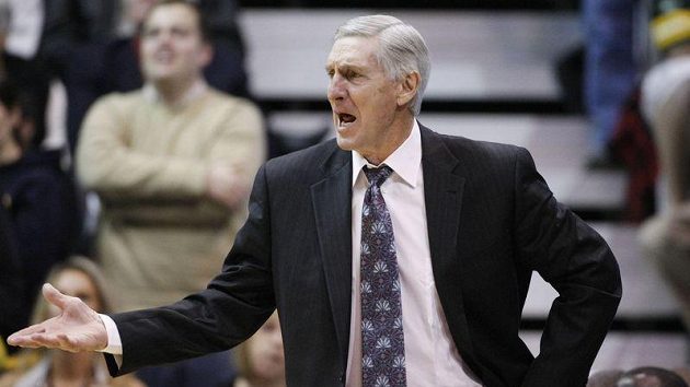 Basketbalový trenér Jerry Sloan Basketbalový trenér Jerry Sloan