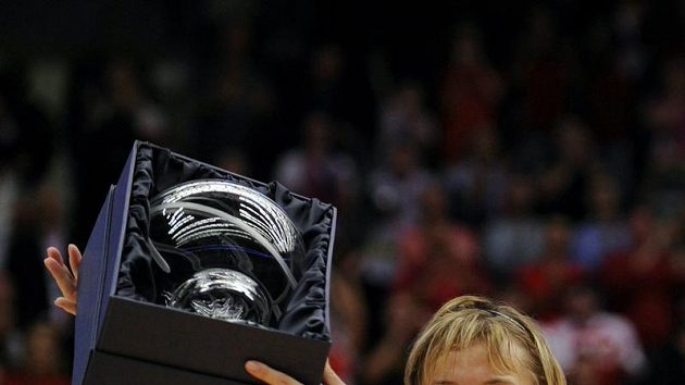 Basketbalistka Hana Horáková s oceněním pro nejužitečnější hráčku mistrovství světa Basketbalistka Hana Horáková s oceněním pro nejužitečnější hráčku mistrovství světa