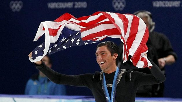 Americký krasobruslař Evan Lysacek se raduje z titulu olympijského vítěze. Americký krasobruslař Evan Lysacek se raduje z titulu olympijského vítěze.