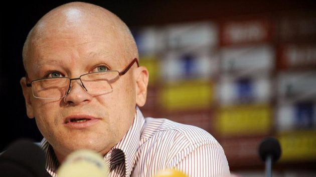 Předseda Českomoravského fotbalového svazu Ivan Hašek. Předseda Českomoravského fotbalového svazu Ivan Hašek.