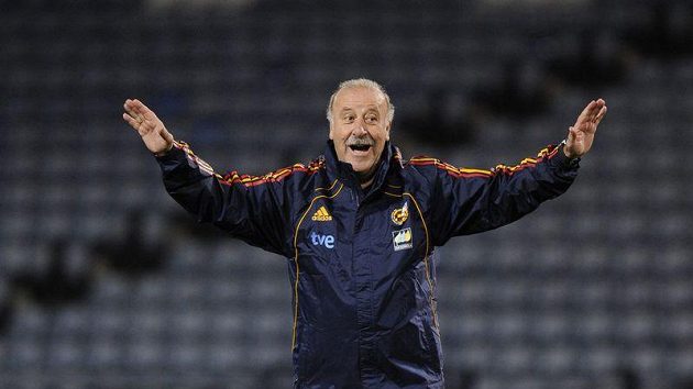 Španělský trenér Vincent del Bosque na tréninku Španělský trenér Vincent del Bosque na tréninku