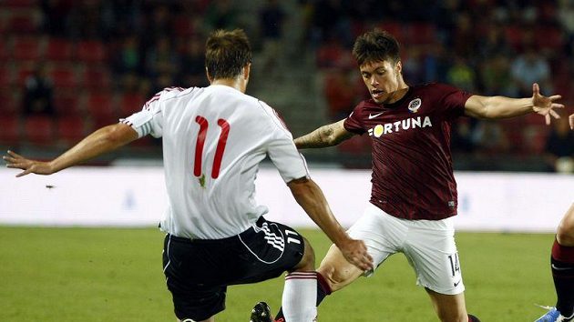 Václav Kadlec rozhodl duel v Olomouci. Václav Kadlec rozhodl duel v Olomouci.