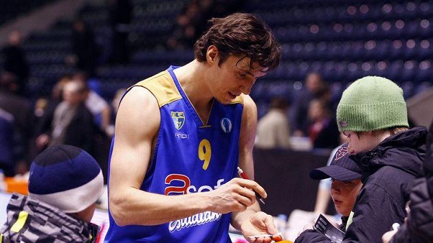 Basketbalista Jiří Welsh. Basketbalista Jiří Welsh.