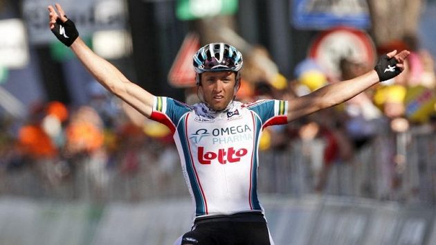 Australan Matthew Lloyd jásá po vítězství v páteční etapě Giro d'Italia. Australan Matthew Lloyd jásá po vítězství v páteční etapě Giro d'Italia.