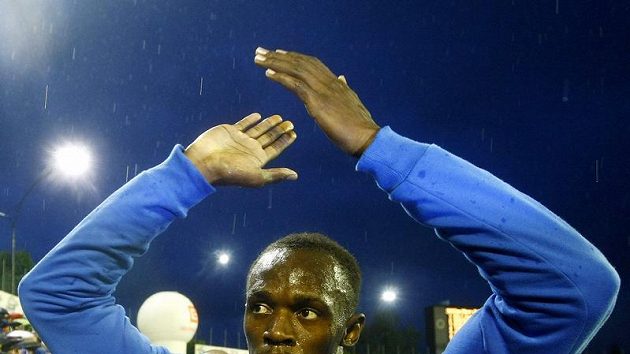 Usain Bolt se divákům v Londýně v závodním trikotu nepředstaví. Usain Bolt se divákům v Londýně v závodním trikotu nepředstaví.