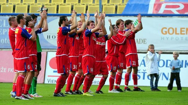 Fotbalové Brno testuje příbramského záložníka Tomáše Borka. Fotbalové Brno testuje příbramského záložníka Tomáše Borka.