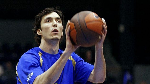 Basketbalový nestor Jiří Welsch. Basketbalový nestor Jiří Welsch.