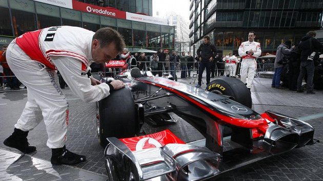 Motoristické závody jsou podle Whitmarshe hlavním byznysem McLarenu. Motoristické závody jsou podle Whitmarshe hlavním byznysem McLarenu.