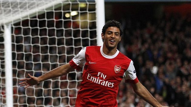 Mexičan Carlos Vela z Arsenalu se raduje z branky Mexičan Carlos Vela z Arsenalu se raduje z branky
