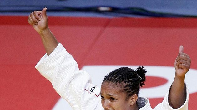 Radost francouzské judistky Lucie Decosséové na MS v Paříži. Radost francouzské judistky Lucie Decosséové na MS v Paříži.