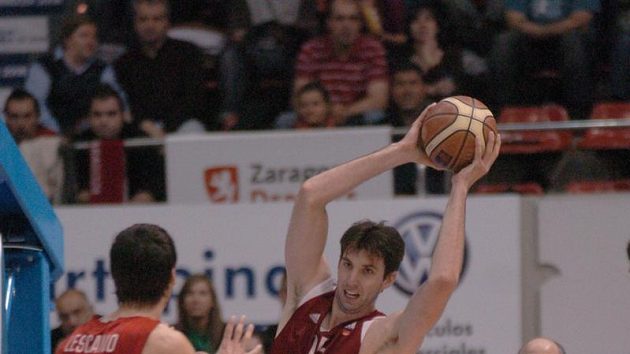 Ondřej Starosta (na snímku), udělal jako první jméno českým basketbalistům v Zaragoze, prosadí se tam také Krejčí? Ondřej Starosta (na snímku), udělal jako první jméno českým basketbalistům v Zaragoze, prosadí se tam také Krejčí?