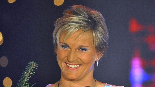 Oštěpařka Barbora Špotáková si už jeden dárek nadělila - nádherné šaty, které se nechala poprvé v životě ušít na míru a jimiž oslňovala při vyhlošování Sportovce roku. Oštěpařka Barbora Špotáková si už jeden dárek nadělila - nádherné šaty, které se nechala poprvé v životě ušít na míru a jimiž oslňovala při vyhlošování Sportovce roku.