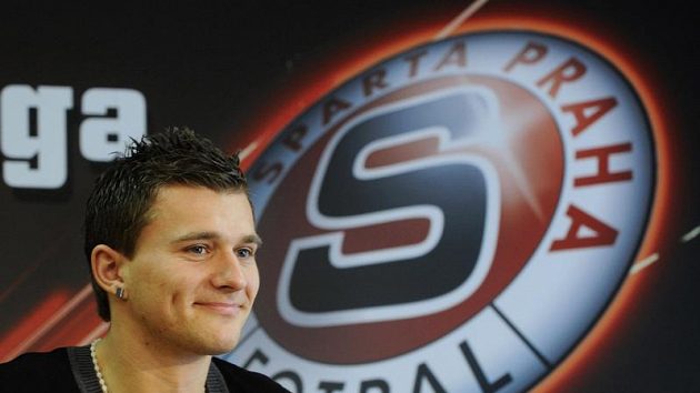 Útočník Miloš Lačný míří do skotska Útočník Miloš Lačný míří do skotska