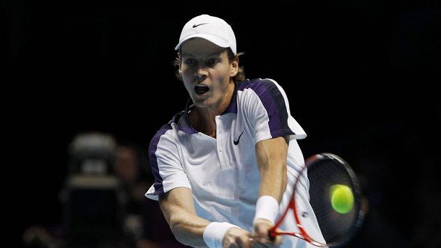 Tenista Tomáš Berdych v utkání proti Rafaelu Nadalovi. Tenista Tomáš Berdych v utkání proti Rafaelu Nadalovi.