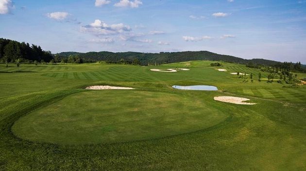 Ladies European Tour oznámila své termíny na rok 2011 dříve než americká LPGA. Ladies European Tour oznámila své termíny na rok 2011 dříve než americká LPGA.