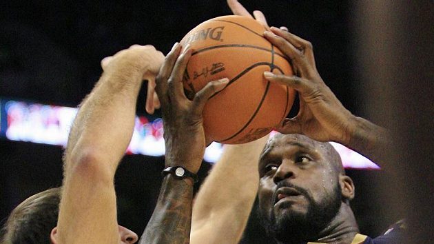 Shaquille O'Neal (vpravo) v dobách své největší slávy. Shaquille O'Neal (vpravo) v dobách své největší slávy.