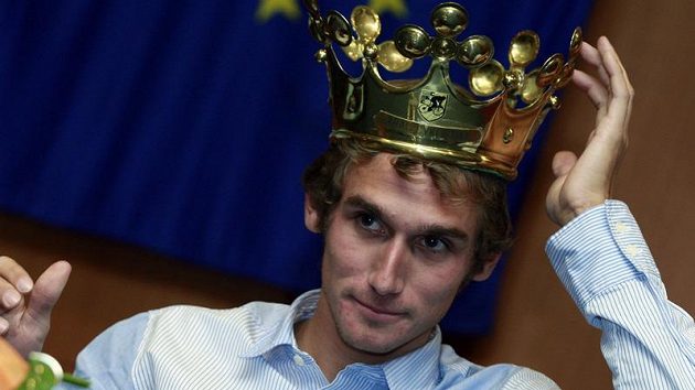 Roman Kreuziger s korunou pro vítěze ankety Král cyklistiky Roman Kreuziger s korunou pro vítěze ankety Král cyklistiky