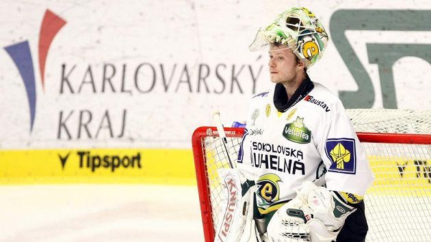 Brankář Karlových Varů Lukáš Mensator. Co se to s námi letos děje? Brankář Karlových Varů Lukáš Mensator. Co se to s námi letos děje?