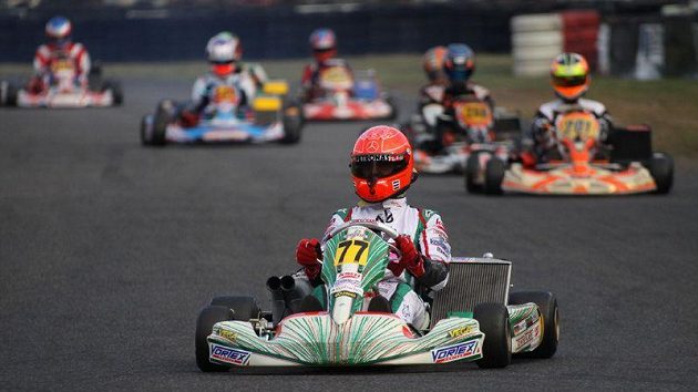 Michal Schumacher při motokárovém závodě. Michal Schumacher při motokárovém závodě.
