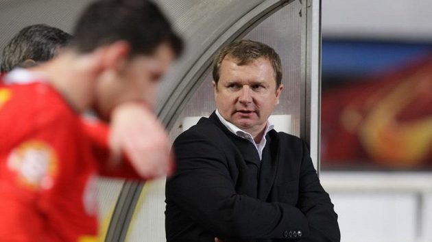 Trenér Plzně Pavel Vrba nemůže být spokojený, jeho svěřenci mohli poskočit na čtvrté místo. Trenér Plzně Pavel Vrba nemůže být spokojený, jeho svěřenci mohli poskočit na čtvrté místo.