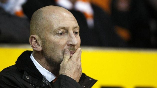 Kouč Blackpoolu Ian Holloway. Kouč Blackpoolu Ian Holloway.