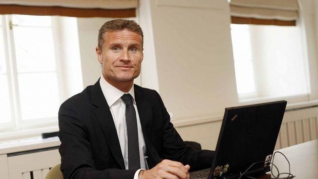 Bývalý pilot formule 1 David Coulthard Bývalý pilot formule 1 David Coulthard