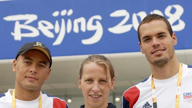 Rostislav Vítek (vlevo) s Janou Pechanovou a Martinem Vernerem na olympijských hrách v Pekingu Rostislav Vítek (vlevo) s Janou Pechanovou a Martinem Vernerem na olympijských hrách v Pekingu