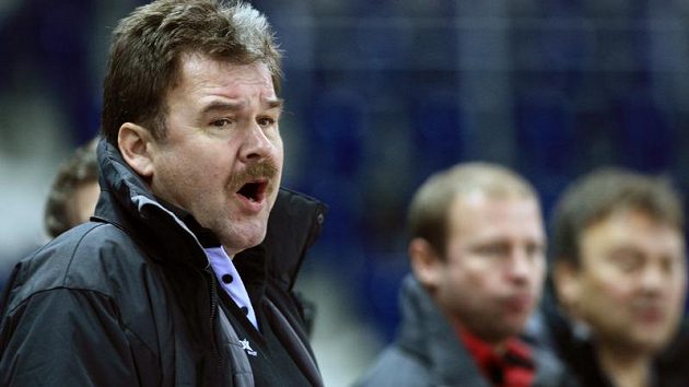 Trenér juniorské reprezentace Jaromír Šindel Trenér juniorské reprezentace Jaromír Šindel