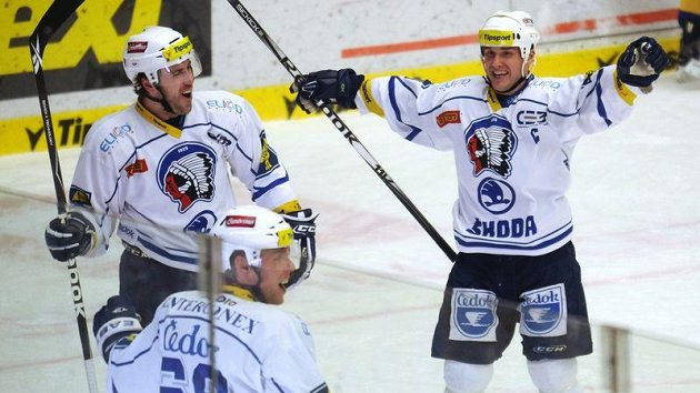 Hokejová Plzeň se odvolala proti odečtu bodů. Hokejová Plzeň se odvolala proti odečtu bodů.