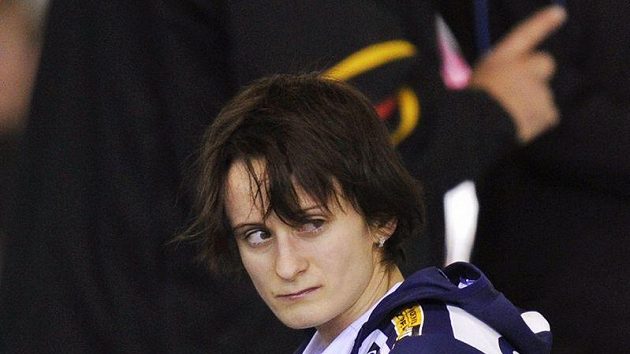 Zklamaná rychlobruslařka Martina Sáblíková Zklamaná rychlobruslařka Martina Sáblíková