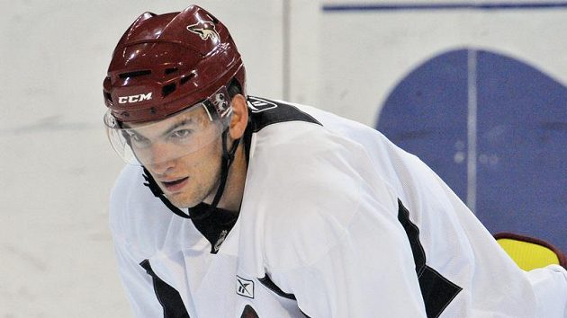 Martin Hanzal při tréninku hokejistů Phoenixu. Martin Hanzal při tréninku hokejistů Phoenixu.