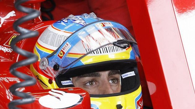 Fernando Alonso v boxech. Fernando Alonso v boxech.