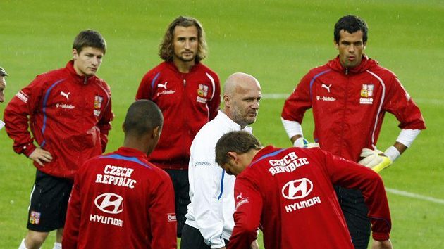 Česká reprezentace si zastřílela proti štýrským amatérům. Česká reprezentace si zastřílela proti štýrským amatérům.