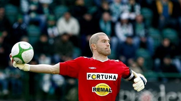 Brankář Bohemians Sňozík zabránil porážce, chytil budějovickou penaltu. Brankář Bohemians Sňozík zabránil porážce, chytil budějovickou penaltu.