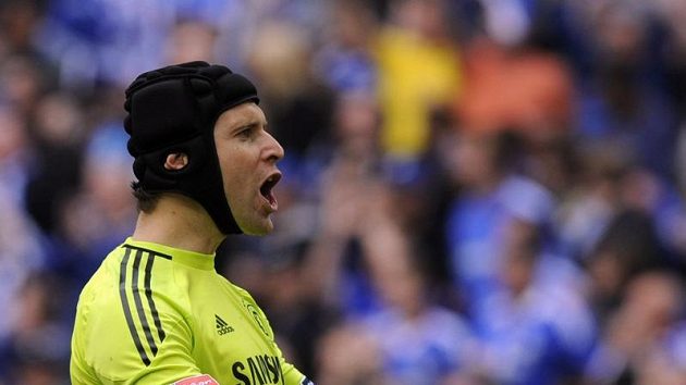 Petr Čech se svojí Chelsea zavítá do Žiliny. Petr Čech se svojí Chelsea zavítá do Žiliny.