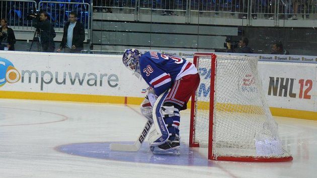 Hokejisté New Yorku Rangers zahajovací zápas NHL prohráli. Hokejisté New Yorku Rangers zahajovací zápas NHL prohráli.