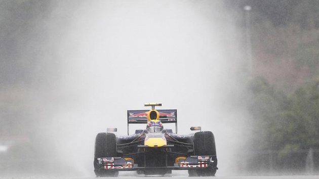 Mark Webber během kvalifikace na GP Malajsie. Mark Webber během kvalifikace na GP Malajsie.