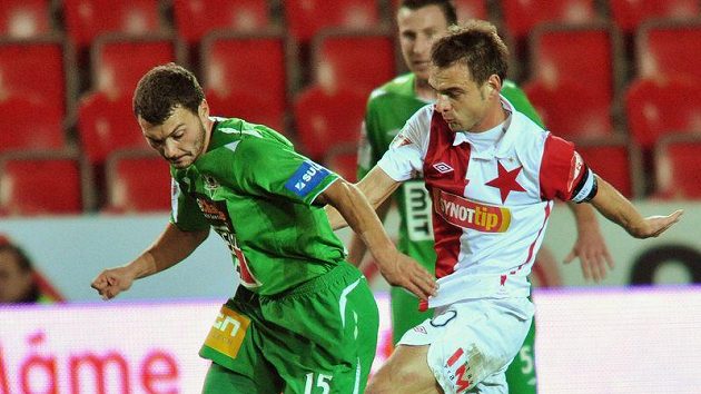 Zleva Luboš Loučka z Jablonce a Lukáš Jarolím ze Slavie Zleva Luboš Loučka z Jablonce a Lukáš Jarolím ze Slavie